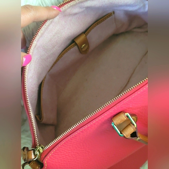 Pink Dooney and Bourke Purse - Picture 4 of 16